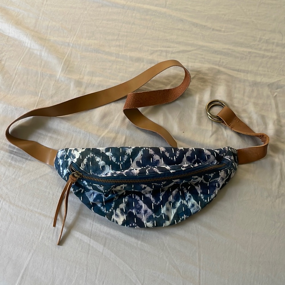 Fanny pack